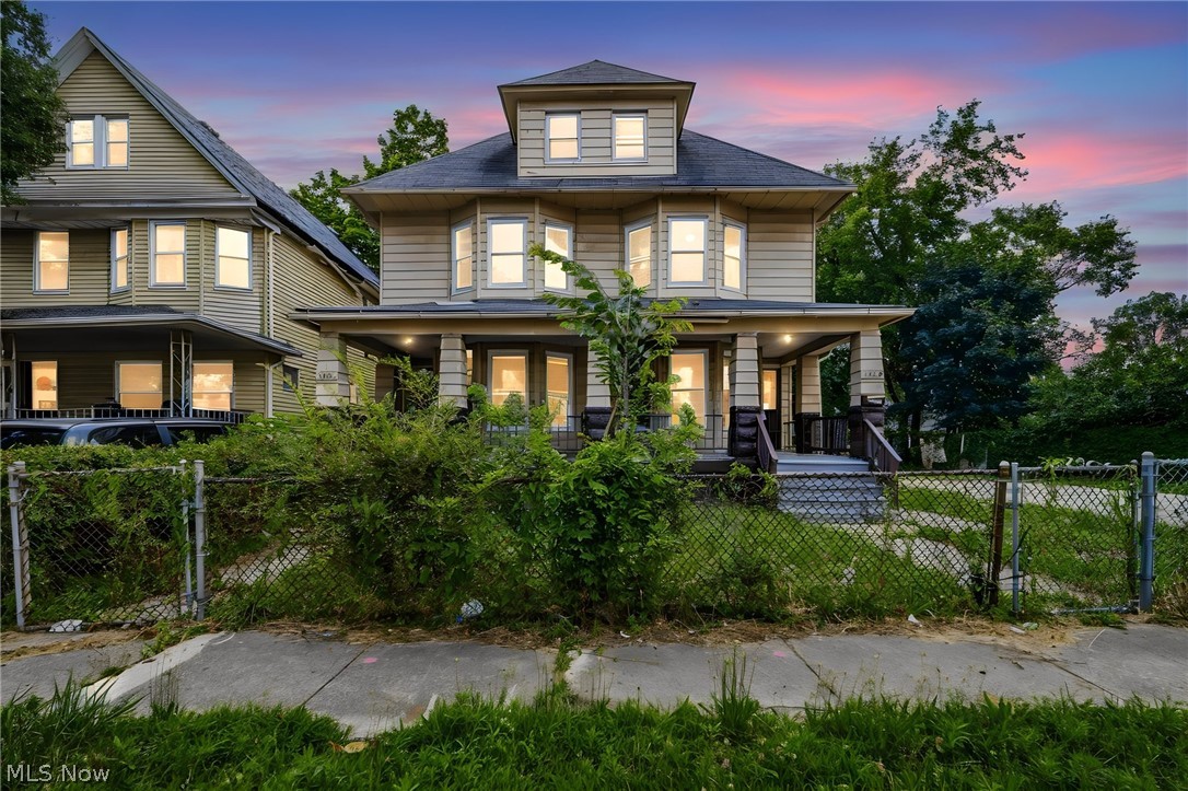 1637 Holyrood Road Cleveland OH 44106