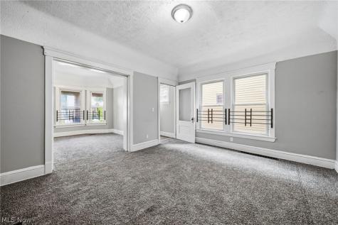 1637 Holyrood Road Cleveland OH 44106