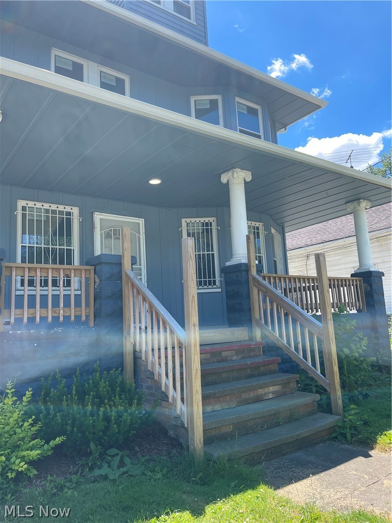 6204 Fullerton Avenue Cleveland OH 44105