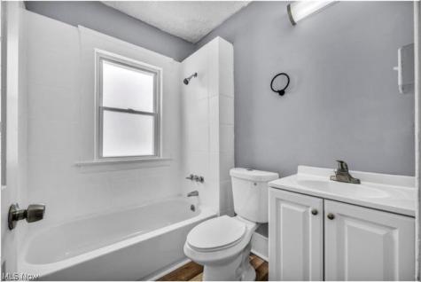 11521 Tuscora Avenue Cleveland OH 44108