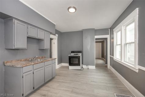 5817 Prosser Avenue Cleveland OH 44103