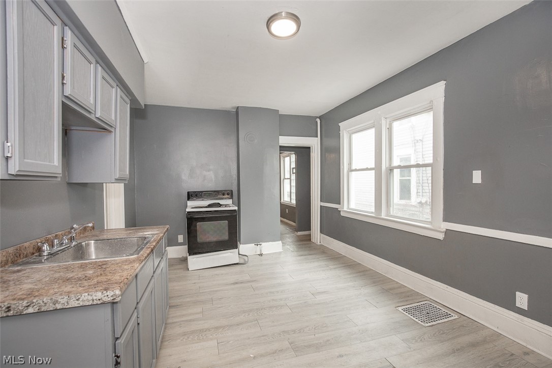 5817 Prosser Avenue Cleveland OH 44103