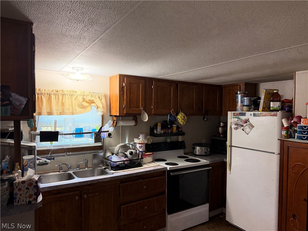 245 & 249 Henderson Street Barnesville OH 43713