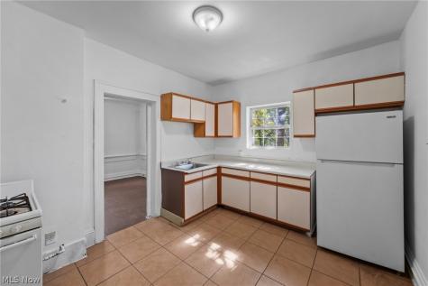 1413 East Avenue Akron OH 44307