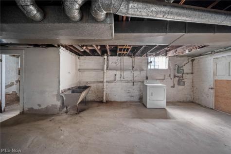 1413 East Avenue Akron OH 44307