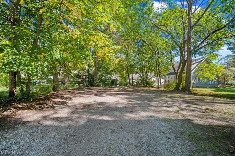 1413 East Avenue Akron OH 44307