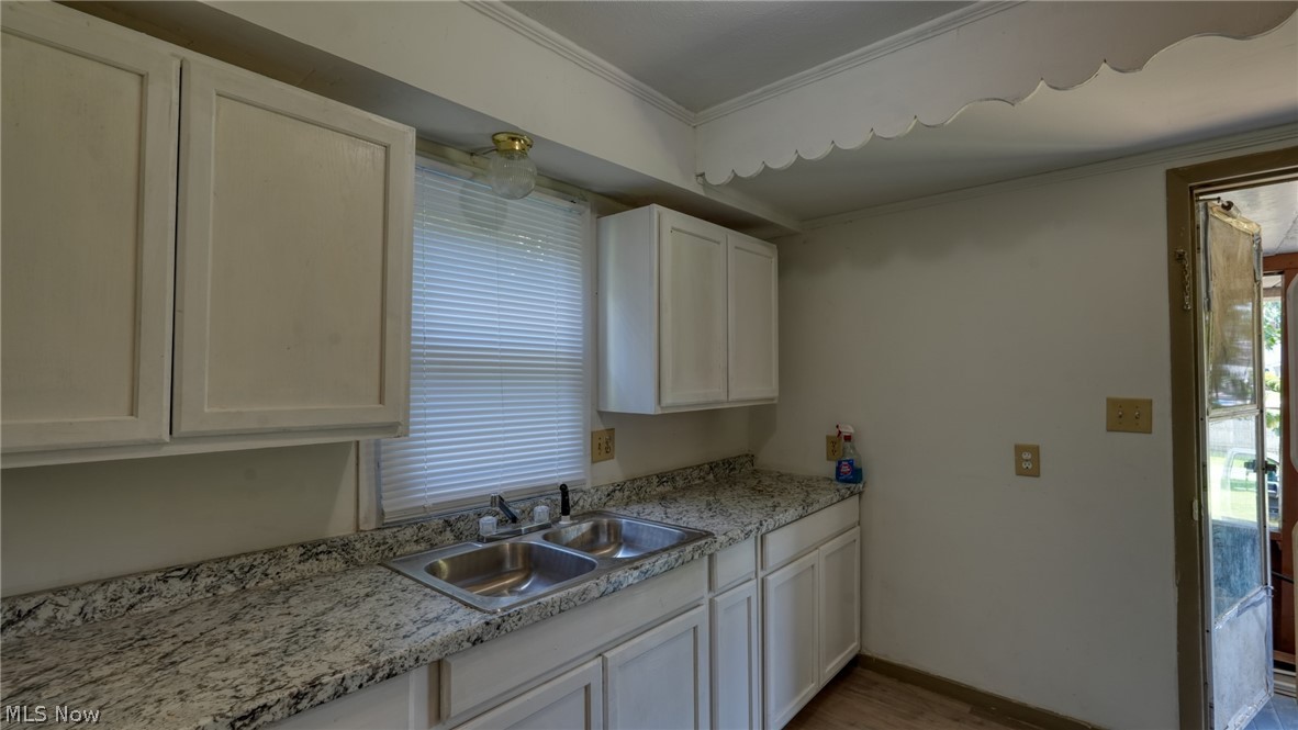 1222 Blaine Avenue Cambridge OH 43725