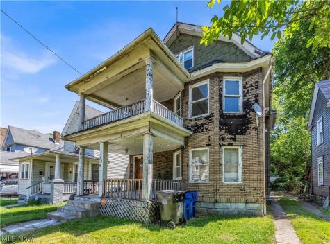 1261 E 113th Street Cleveland OH 44108