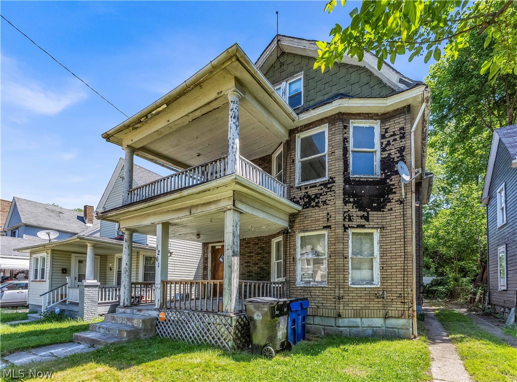 1261 E 113th Street Cleveland OH 44108