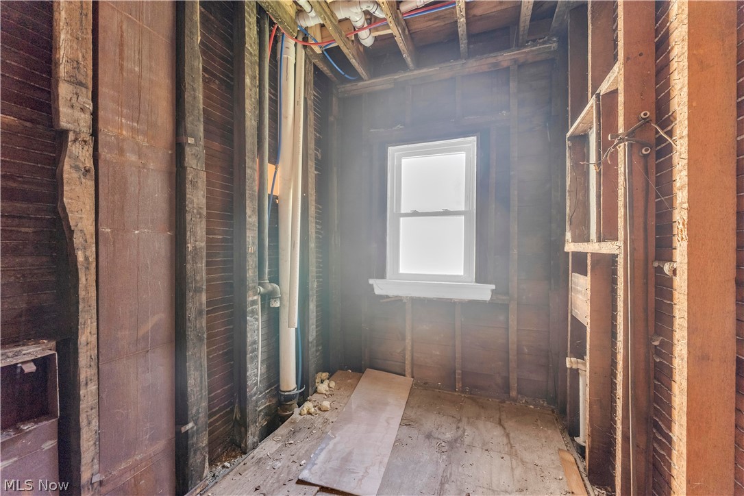 1261 E 113th Street Cleveland OH 44108