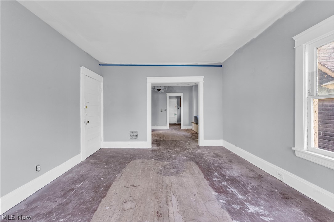 1261 E 113th Street Cleveland OH 44108
