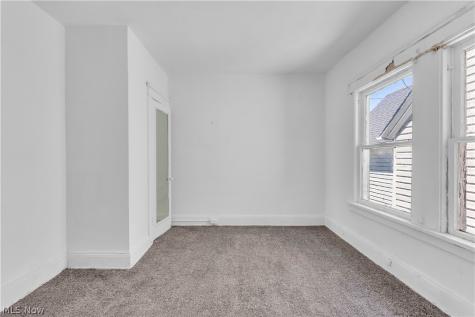 1261 E 113th Street Cleveland OH 44108