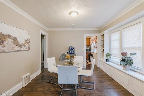 11021 Governor Avenue Cleveland OH 44111