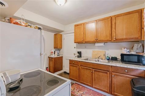 11021 Governor Avenue Cleveland OH 44111