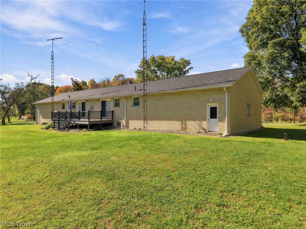 6904 Atlantic Boulevard NE Louisville OH 44641