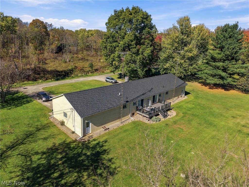 6904 Atlantic Boulevard NE Louisville OH 44641