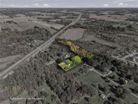 6904 Atlantic Boulevard NE Louisville OH 44641