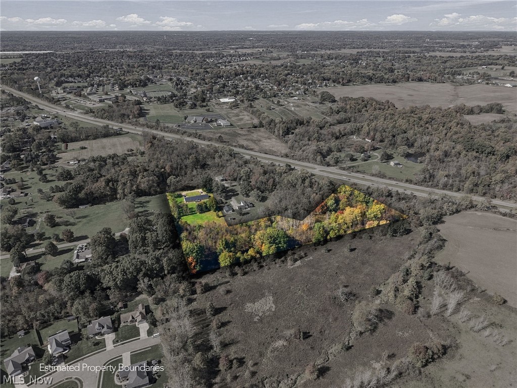 6904 Atlantic Boulevard NE Louisville OH 44641