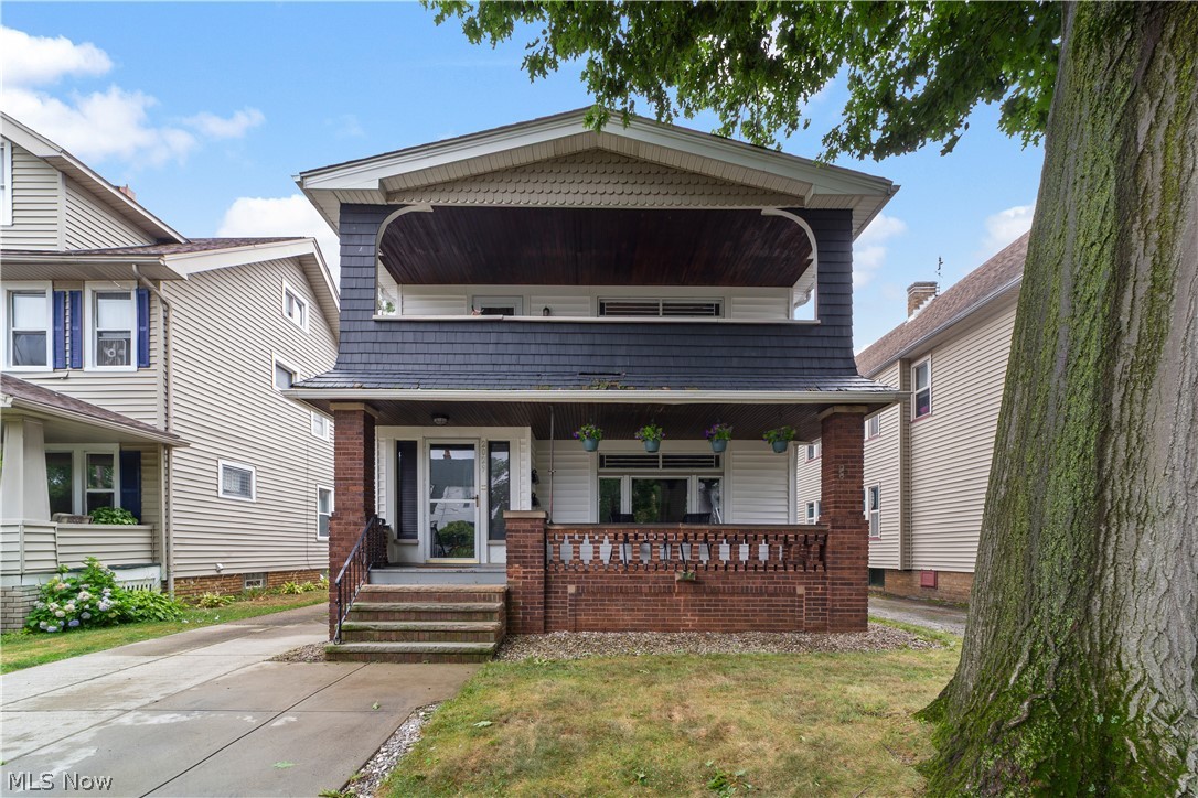 2029 Elbur Avenue Lakewood OH 44107