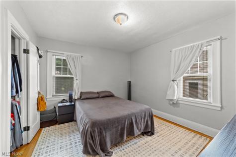 2029 Elbur Avenue Lakewood OH 44107
