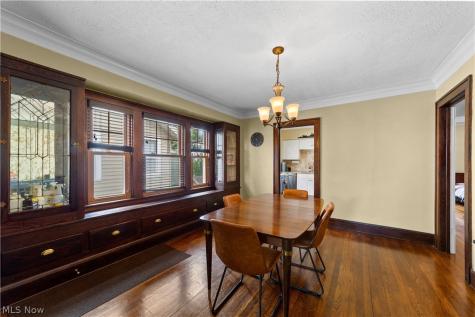 2029 Elbur Avenue Lakewood OH 44107