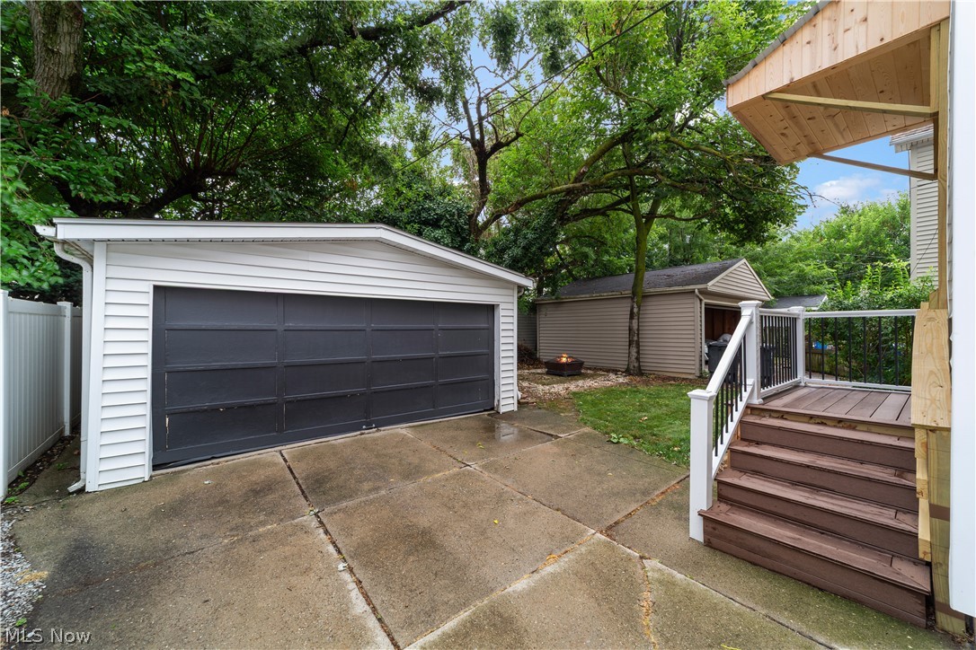 2029 Elbur Avenue Lakewood OH 44107