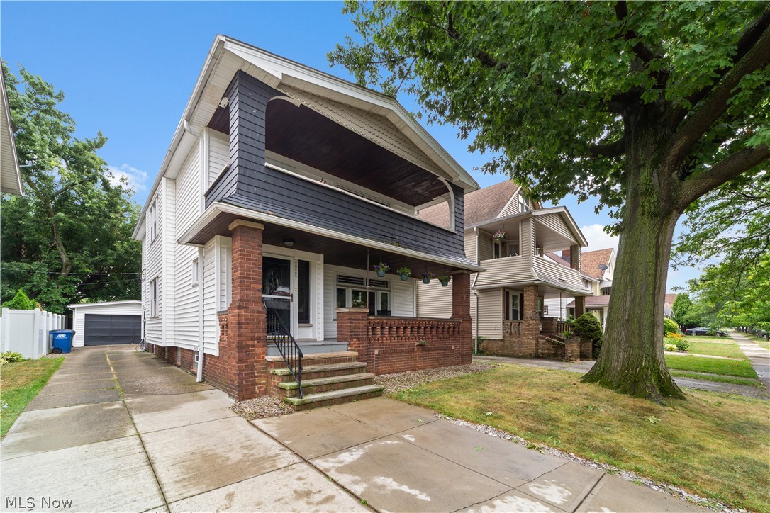 2029 Elbur Avenue Lakewood OH 44107