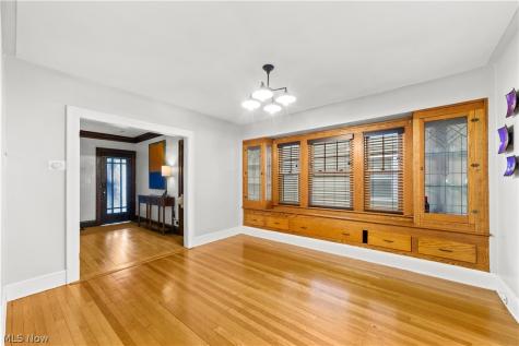 2029 Elbur Avenue Lakewood OH 44107