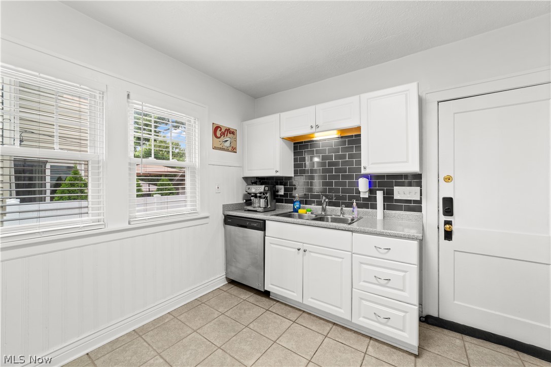 2029 Elbur Avenue Lakewood OH 44107