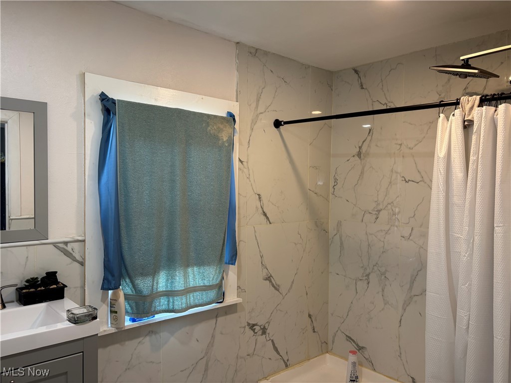 4099 E 56th Street Cleveland OH 44105