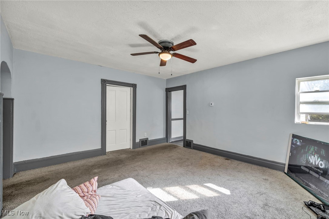 1225 E 71st Street Cleveland OH 44103