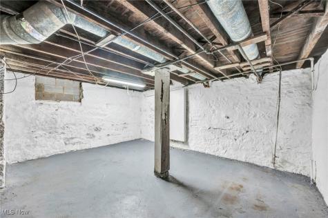 1225 E 71st Street Cleveland OH 44103