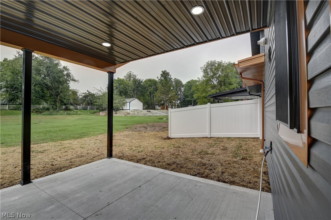 206 Tower Street SW Beach City OH 44608