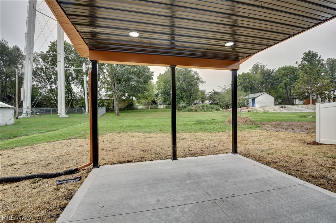 206 Tower Street SW Beach City OH 44608