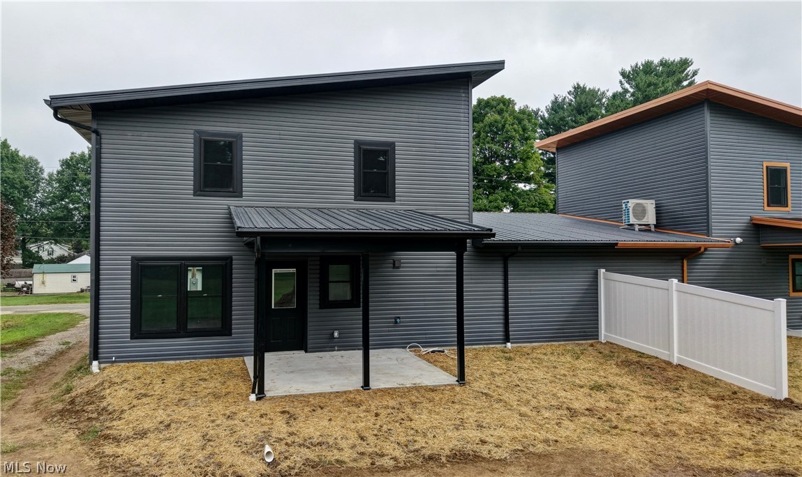 206 Tower Street SW Beach City OH 44608