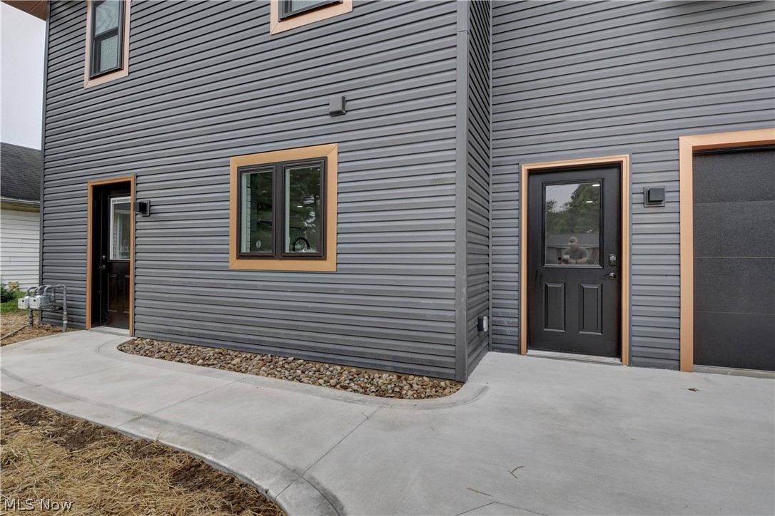 206 Tower Street SW Beach City OH 44608