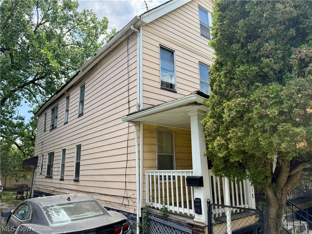 9418 Dickens Avenue Cleveland OH 44104