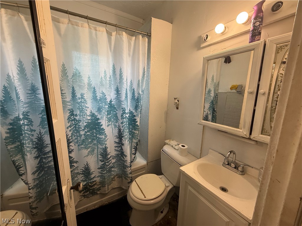 9418 Dickens Avenue Cleveland OH 44104