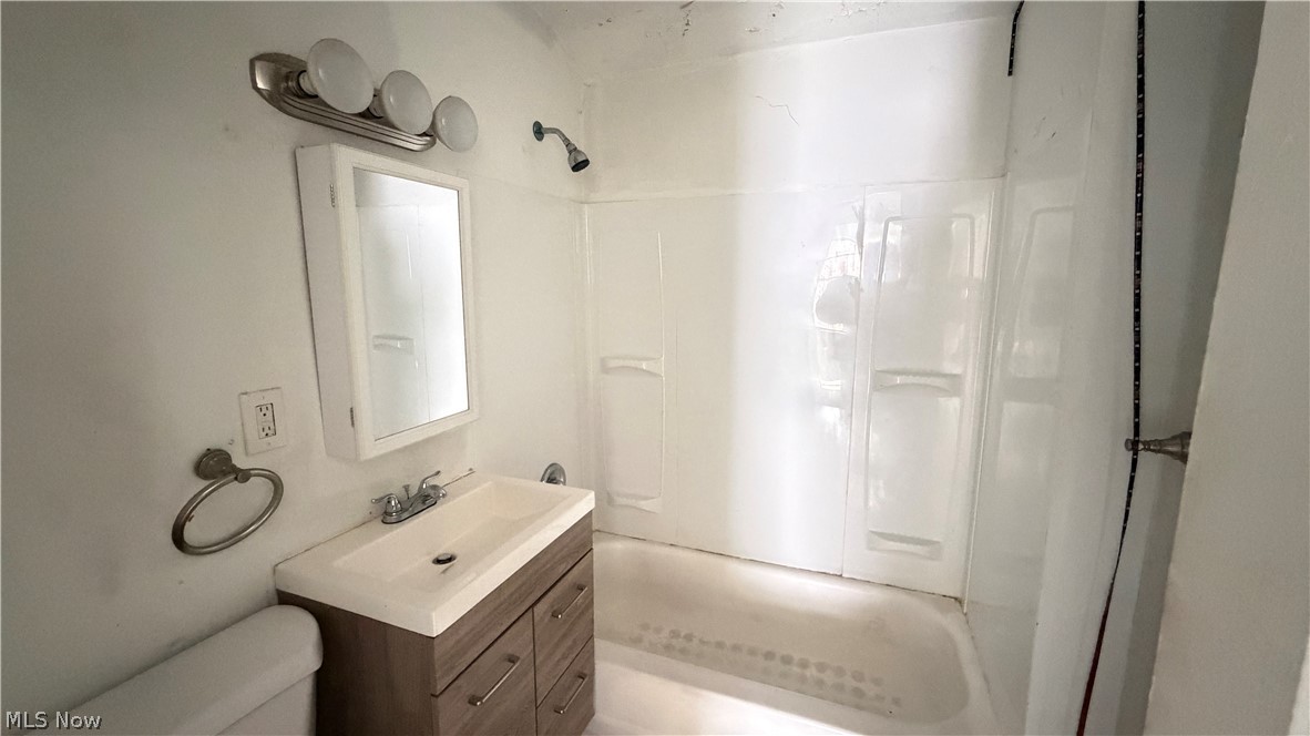 14901 Milverton Road Cleveland OH 44120