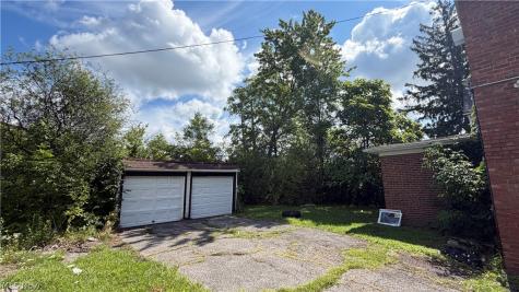 14901 Milverton Road Cleveland OH 44120