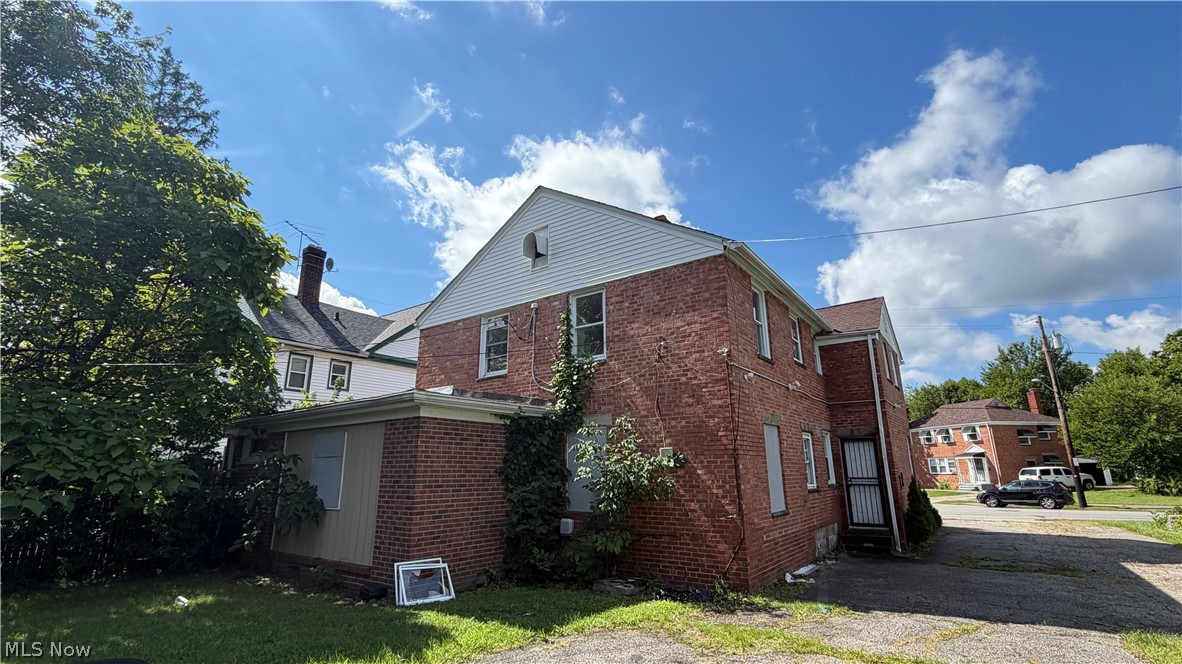 14901 Milverton Road Cleveland OH 44120