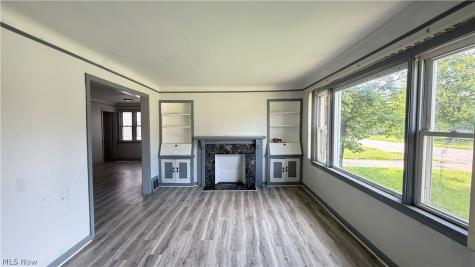14901 Milverton Road Cleveland OH 44120