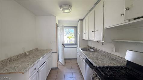 14901 Milverton Road Cleveland OH 44120