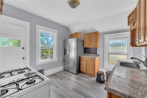 4285 W 30th Street Cleveland OH 44109