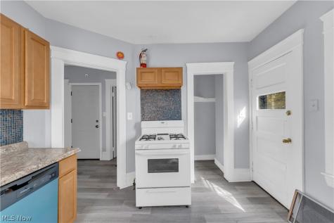 4285 W 30th Street Cleveland OH 44109