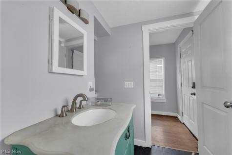4285 W 30th Street Cleveland OH 44109