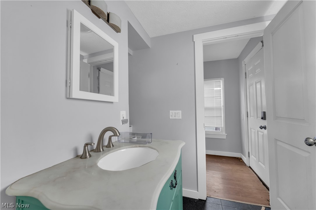 4285 W 30th Street Cleveland OH 44109