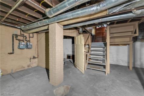4285 W 30th Street Cleveland OH 44109