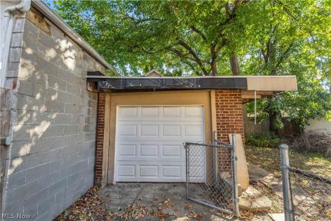 4285 W 30th Street Cleveland OH 44109