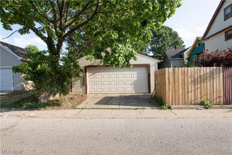 2773 E 117th Street Cleveland OH 44120